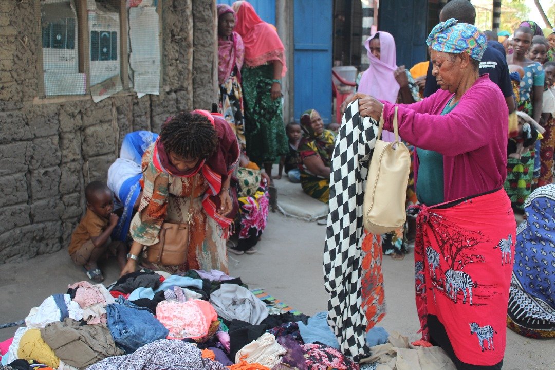 Clothing distribution day in Ruaruke